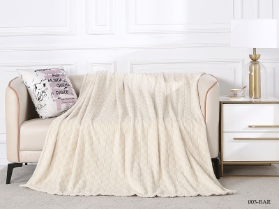 Плед CL HOME "Bars" велсофт полуторный 150*200 в атласной ленте (150/003-BAR/LA, Оригинальное, Молочный) Плед CL HOME "Bars" велсофт полуторный 150*200 в атласной ленте (150/003-BAR/LA, Оригинальное, Молочный)