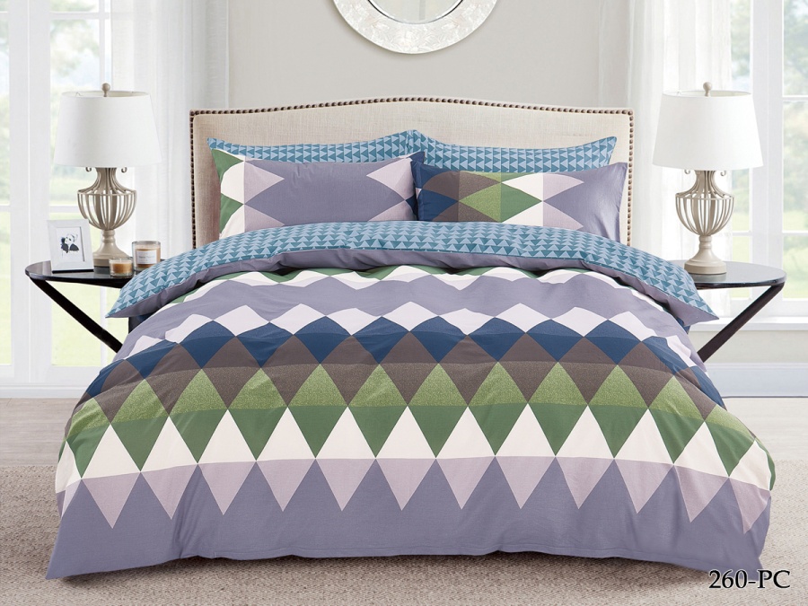 КПБ Cleo Поплин "Pure Cotton" полуторный 145*215*1 150*220*1(±5) 70*70*2(±2) в ПВХ (15/260-PC, Геометрия, Мультиколор) КПБ Cleo Поплин "Pure Cotton" полуторный 145*215*1 150*220*1(±5) 70*70*2(±2) в ПВХ (15/260-PC, Геометрия, Мультиколор)